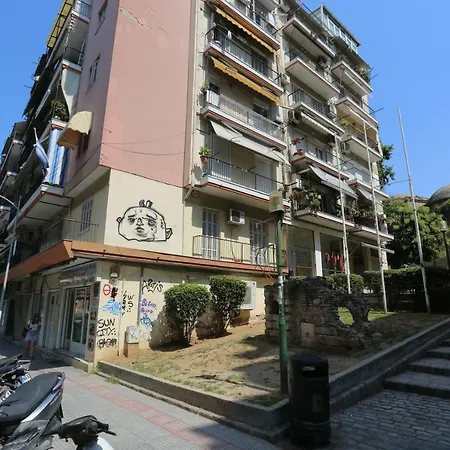 Saint Dimitris Luxury 公寓 *